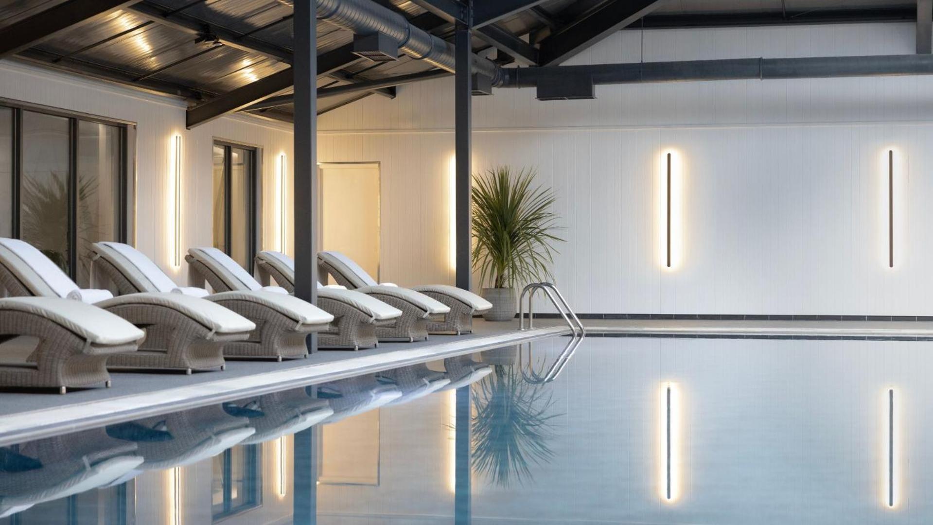 Mar Hall Golf & Spa Resort Bishopton  Bagian luar foto The swimming pool at the hotel